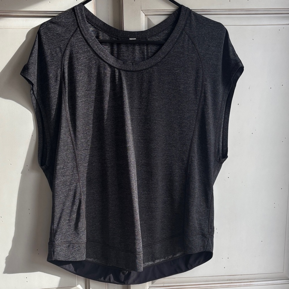Lululemon size 10 gray scoop neck